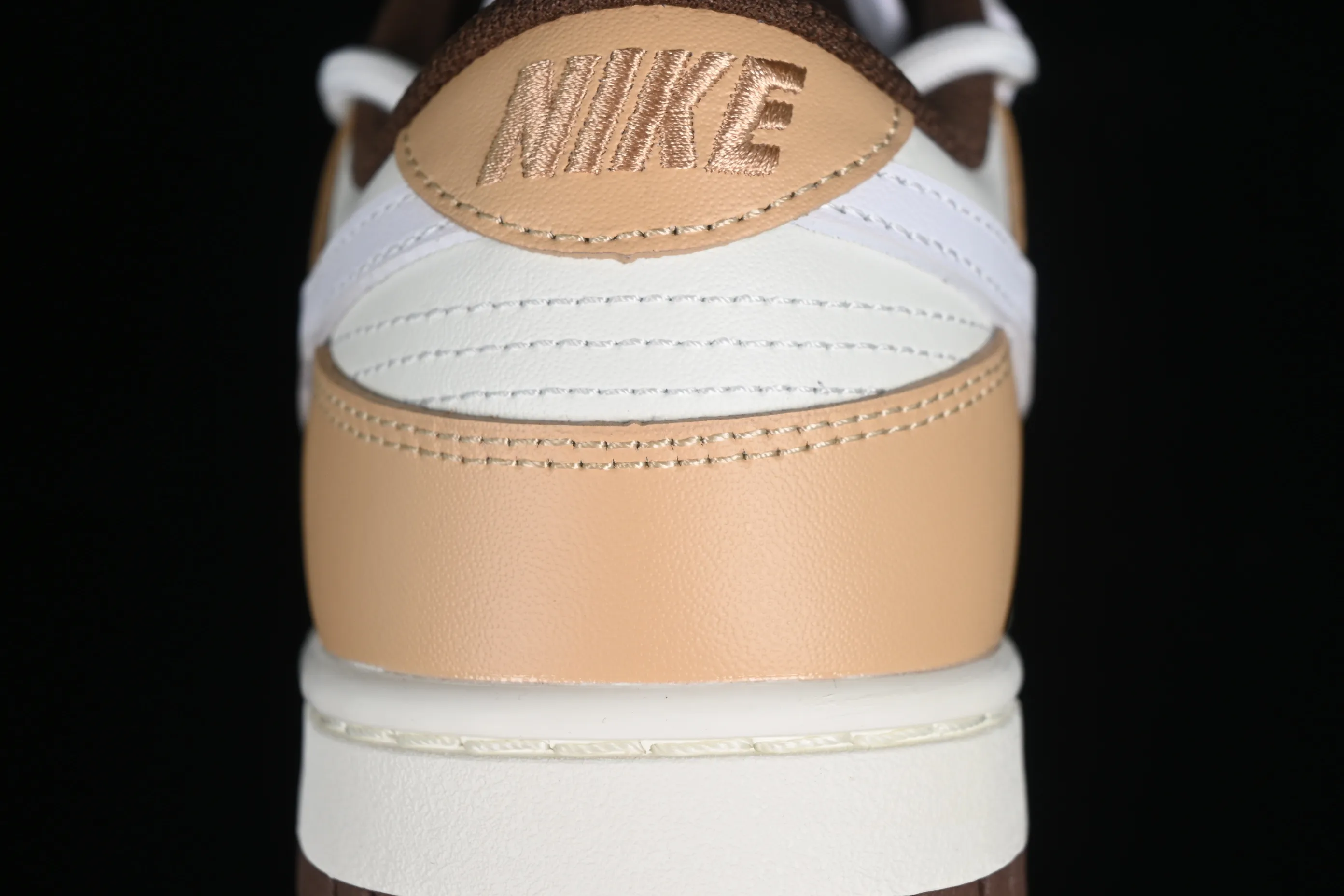 All Categories Nk SB Dunk Series Nk SB Dunk Low Low-top sneakers Nk Dunk Low Plaid Variations Retro literary style SB strappy low-top casual sneakers DD1503-124